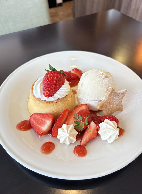 まりひめ苺のプリンアラモード